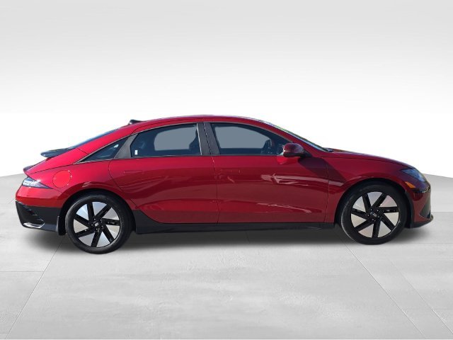 Used 2024 Red Hyundai SE image 6