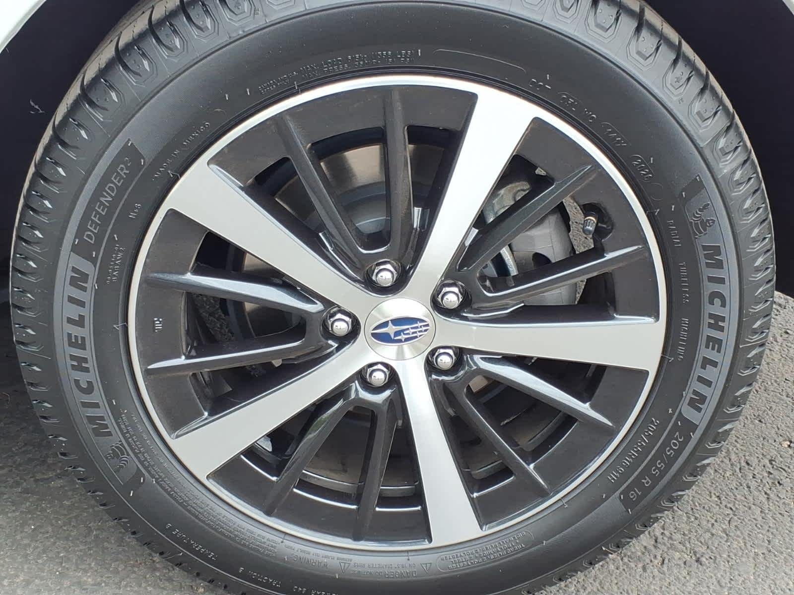 Used 2022 Crystal White Pearl Subaru Premium image 12