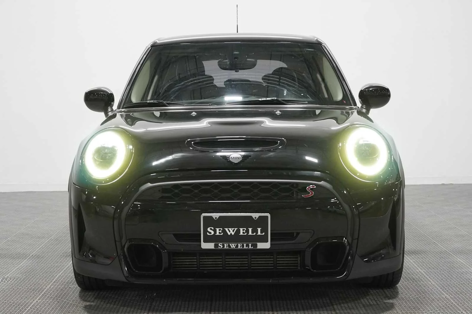 Used 2022 Midnight Black Metallic MINI Cooper S image 2