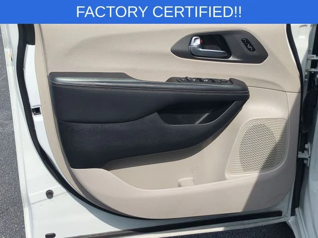 Used 2023 White Chrysler Touring L image 12