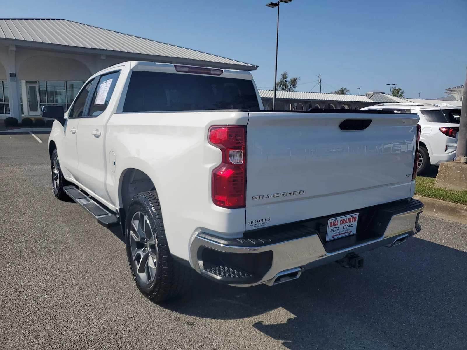 Used 2023 Summit White Chevrolet LT image 3