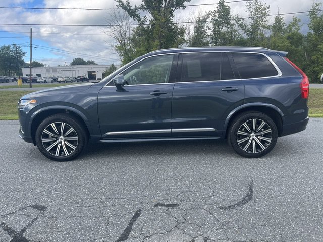 Used 2024 Blue Volvo Core Bright Theme image 2
