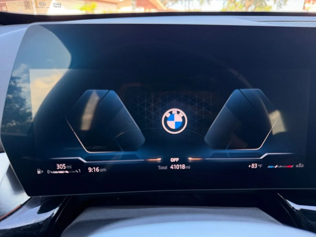 Used 2025 White BMW xDrive28i image 14