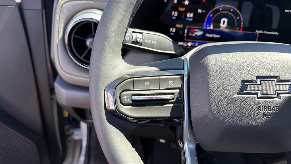 New 2026 White Chevrolet ZR2 image 20