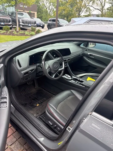 Used 2021 Gray Hyundai SEL Plus image 3