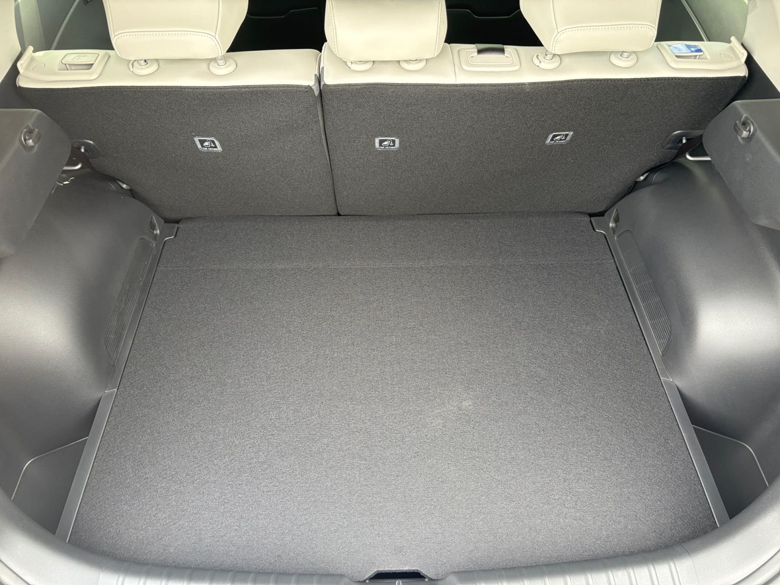 New 2026 Steel Gray Kia EX image 19
