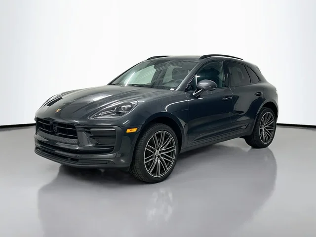 2025 Porsche Macan 