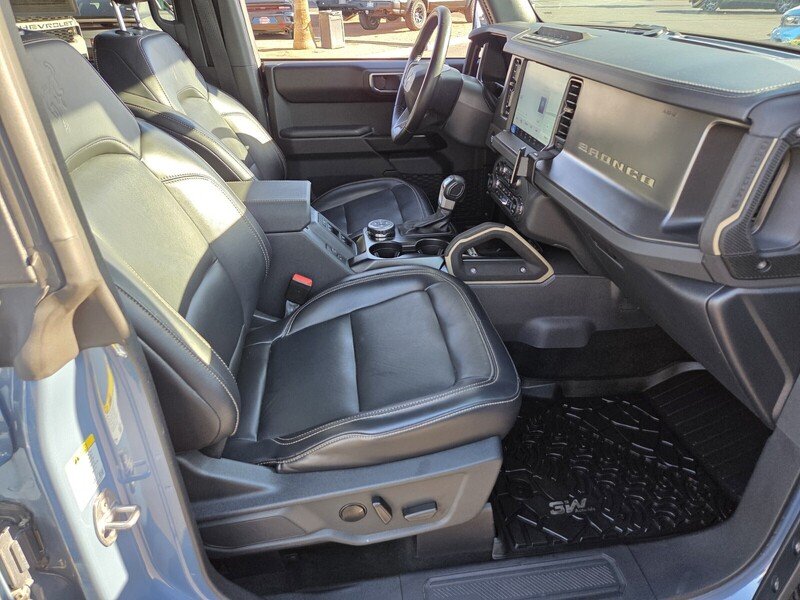 Used 2025 Gray Ford Badlands image 21