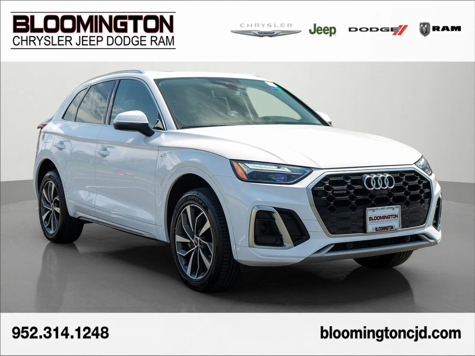 2024 Audi Q5 45 Premium Plus's photo