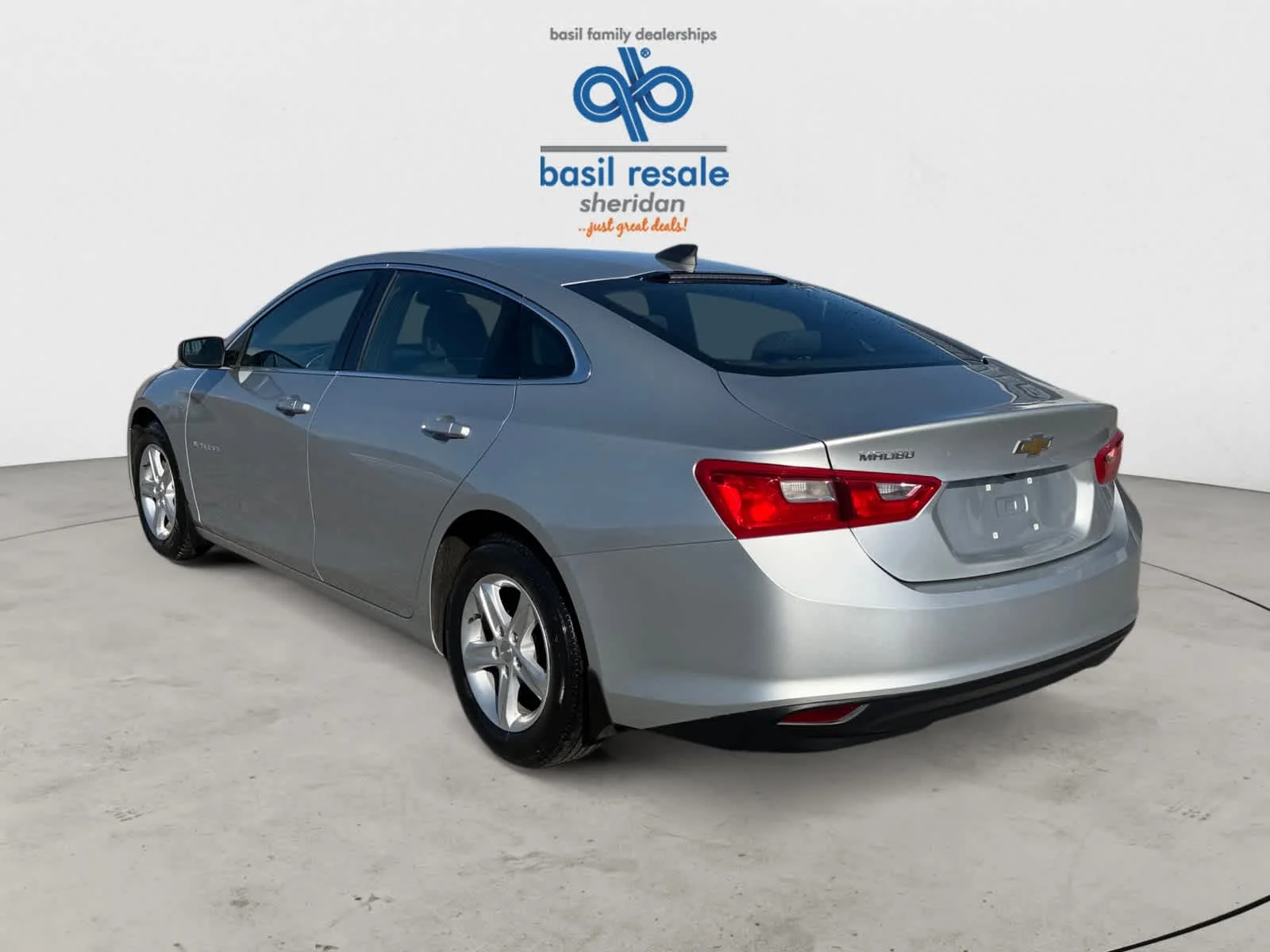 Used 2020 Silver Ice Metallic Chevrolet LS image 4