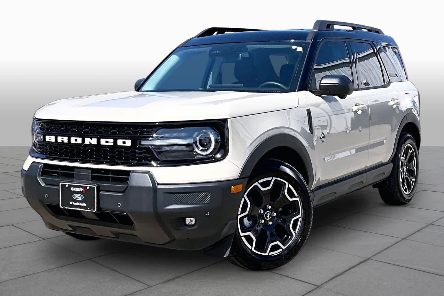 Used 2025 Desert Sand Ford Outer Banks image 35