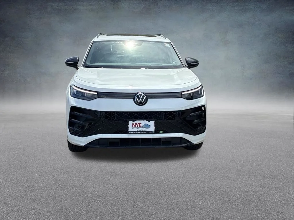 2026 Volkswagen Tiguan SE R-LINE BLACK - Photo 8