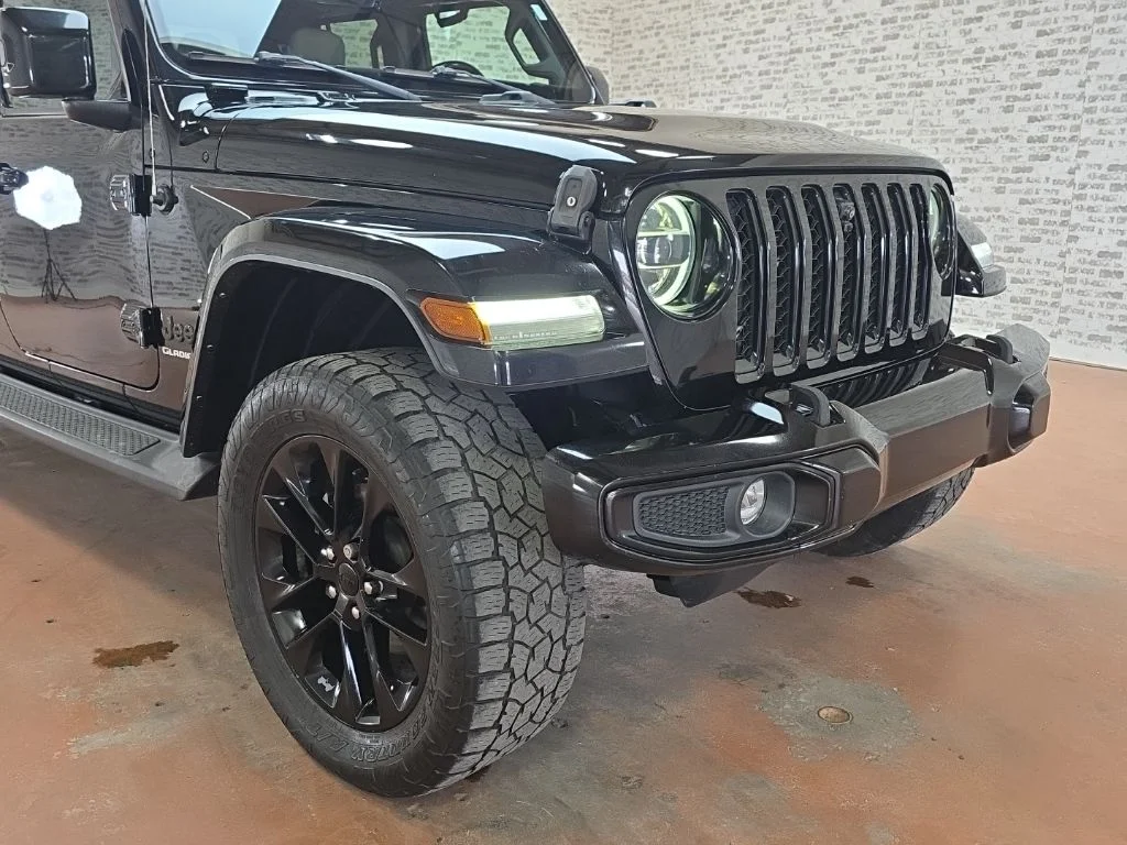 Used 2021 Black Jeep Overland image 9