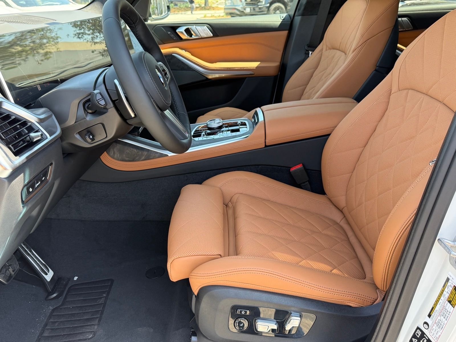 New 2027 Alpine White BMW xDrive40i image 21