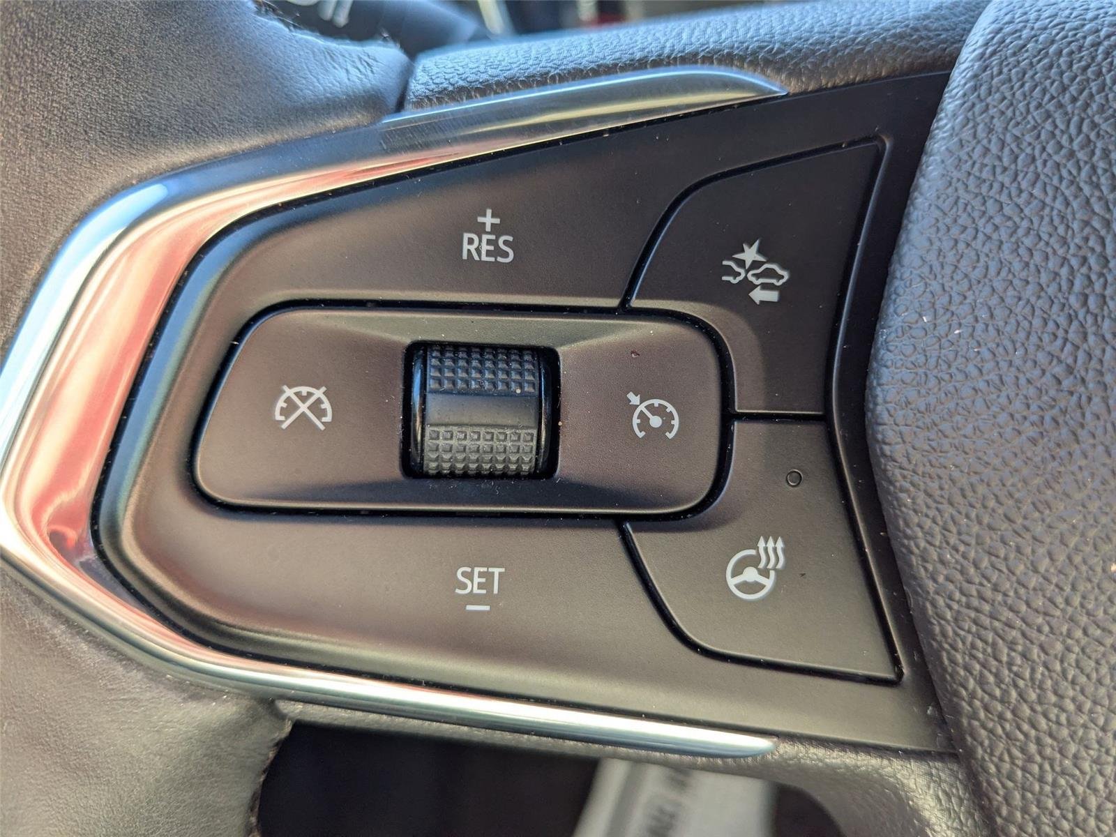 Used 2023 Summit White Chevrolet ACTIV image 17