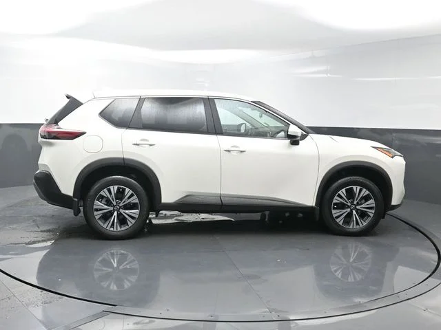 Used 2023 White Nissan SV image 8
