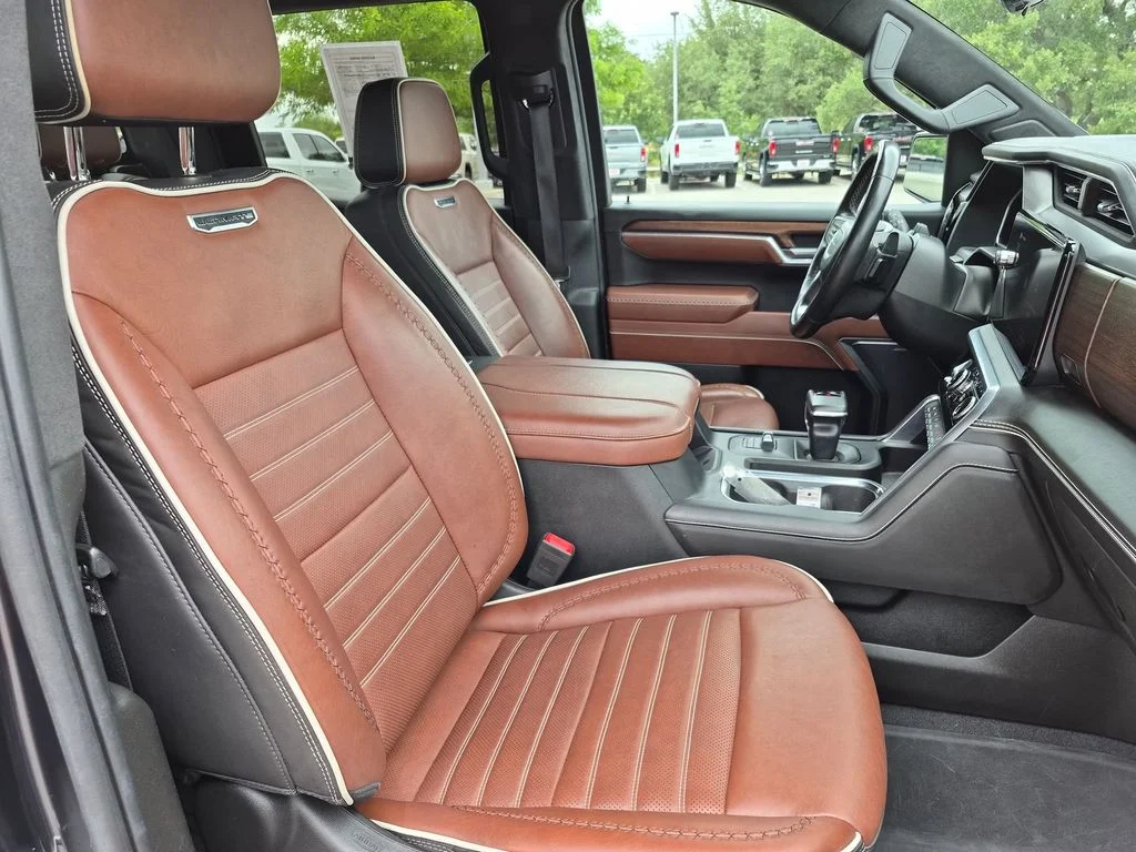 Used 2023 Silver GMC Denali Ultimate image 38