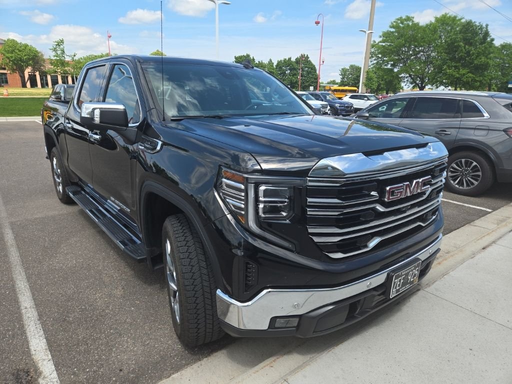 Used 2024 Black GMC SLT image 1