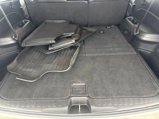 Used 2018 White Honda EX-L image 31