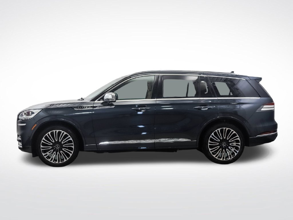 Used 2022 Lincoln Aviator Black Label with VIN 5LM5J9XC8NGL10847 for sale in Minneapolis, Minnesota