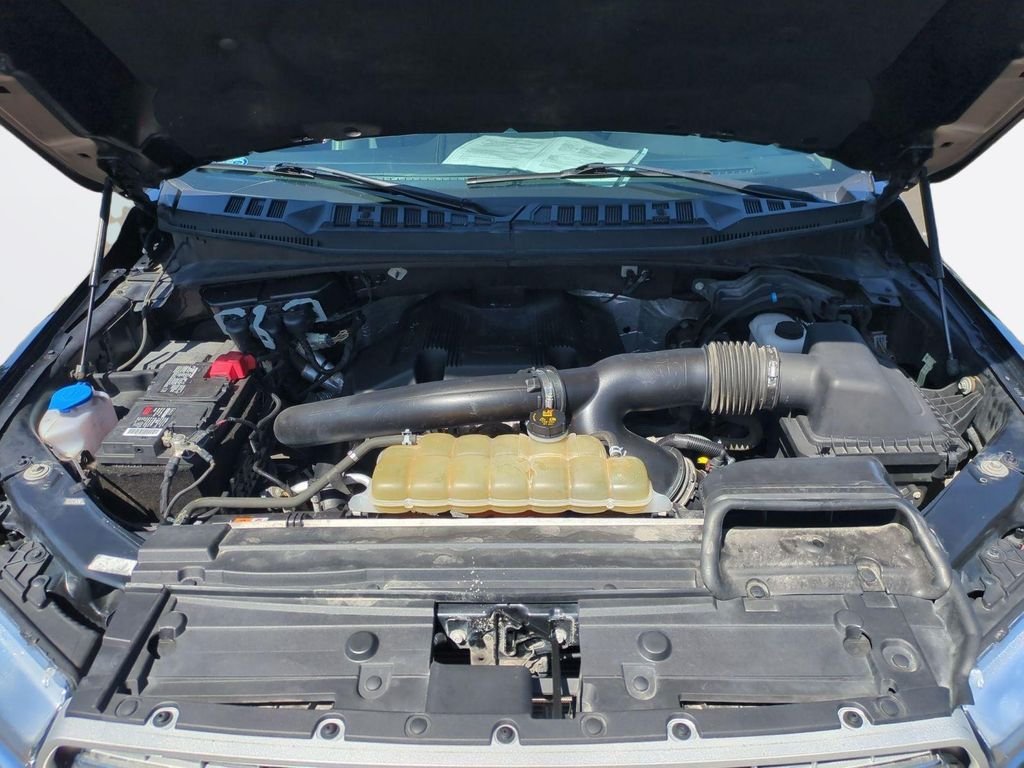Used 2020 Black Ford Lariat image 31