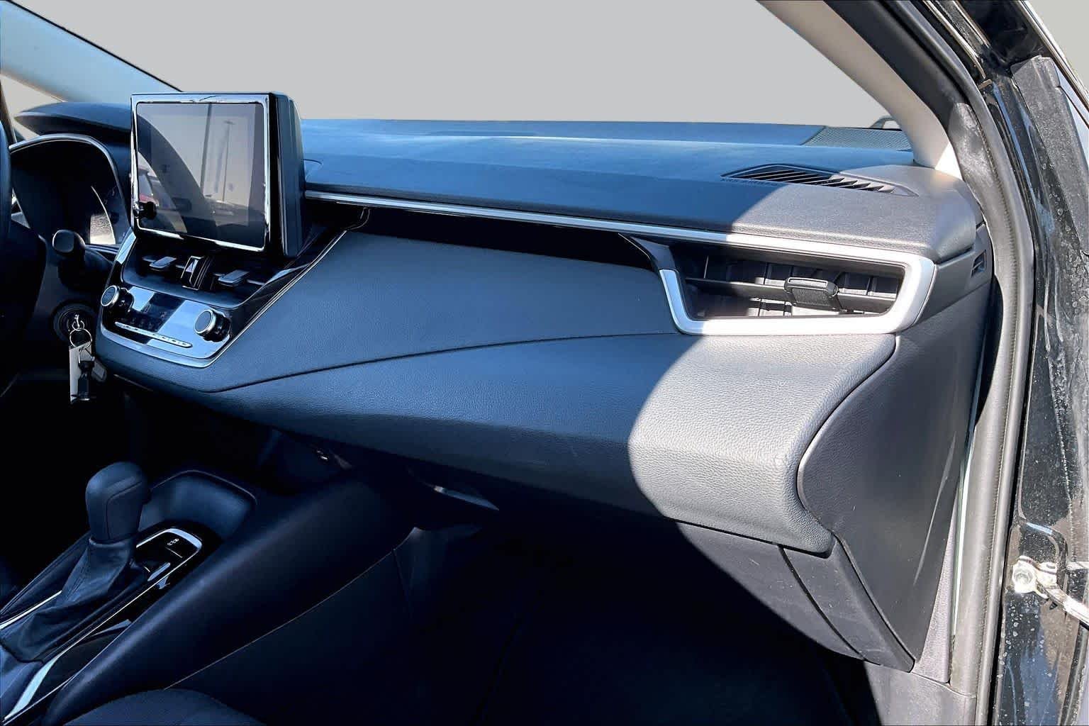 Used 2025 Midnight Black Metallic Toyota LE image 19