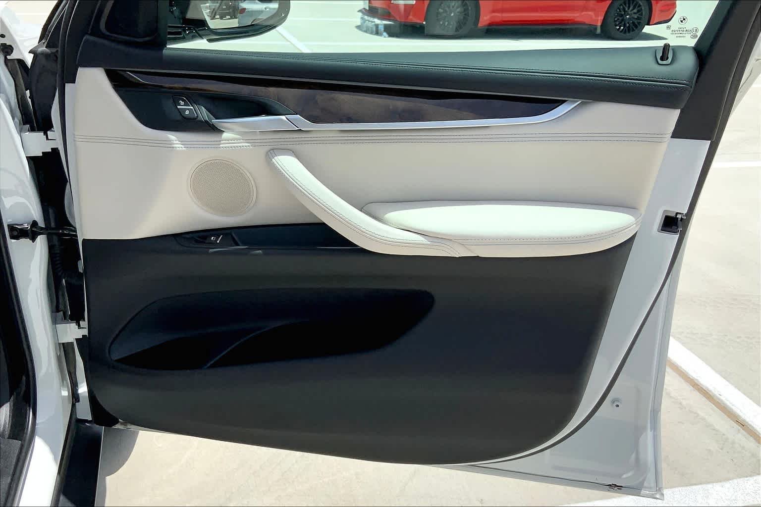 Used 2018 WHITE BMW sDrive35i image 26
