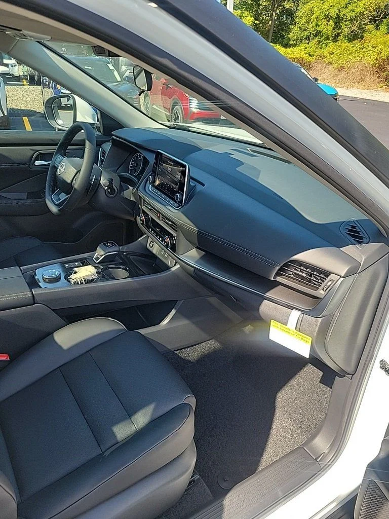 2026 Nissan Rogue SV - Photo 29