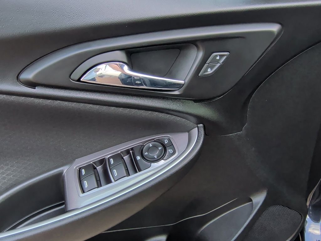 Used 2022 Gray Chevrolet LS image 11