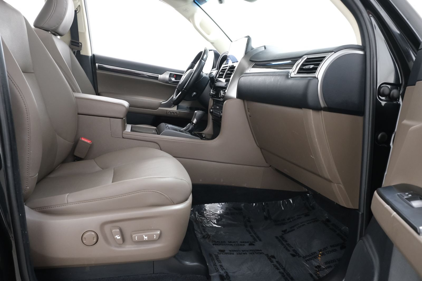 Used 2023 Caviar Lexus 460 image 41