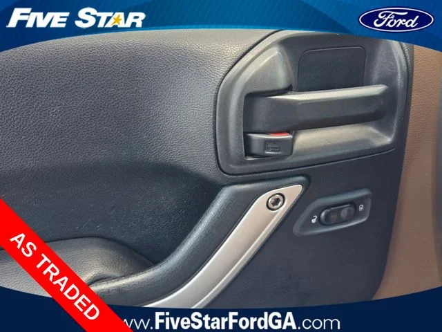 Used 2016 Silver Jeep Unlimited Sahara image 27