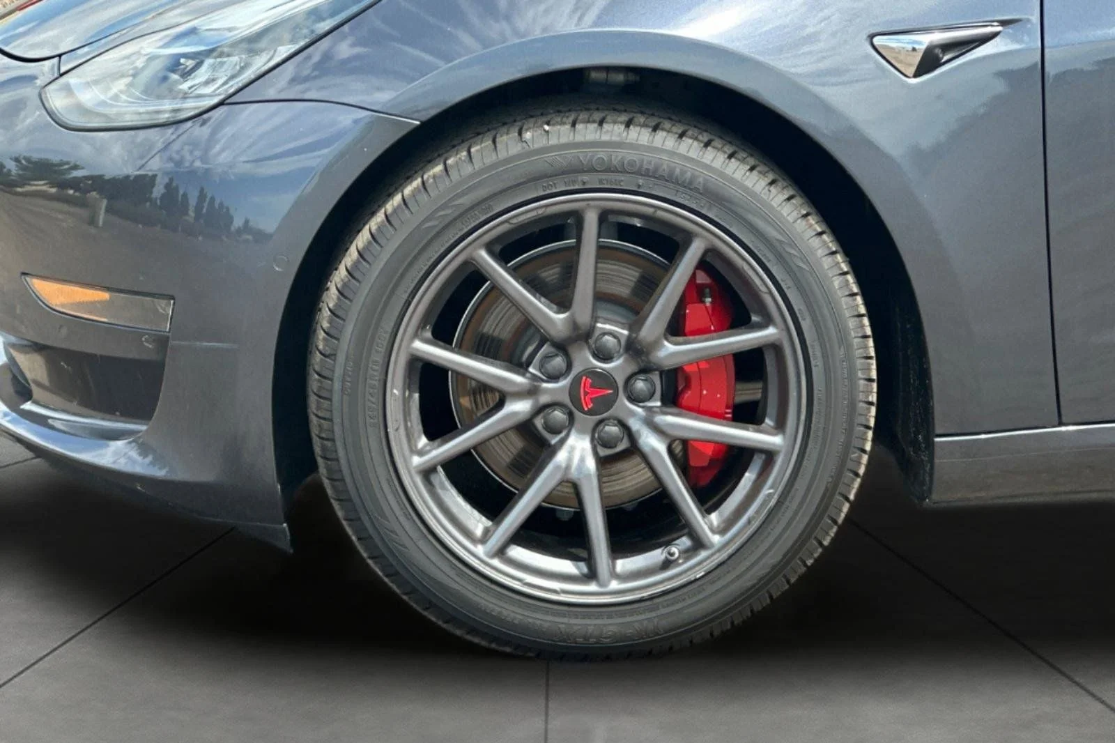 Used 2020 Gray Tesla Standard image 31