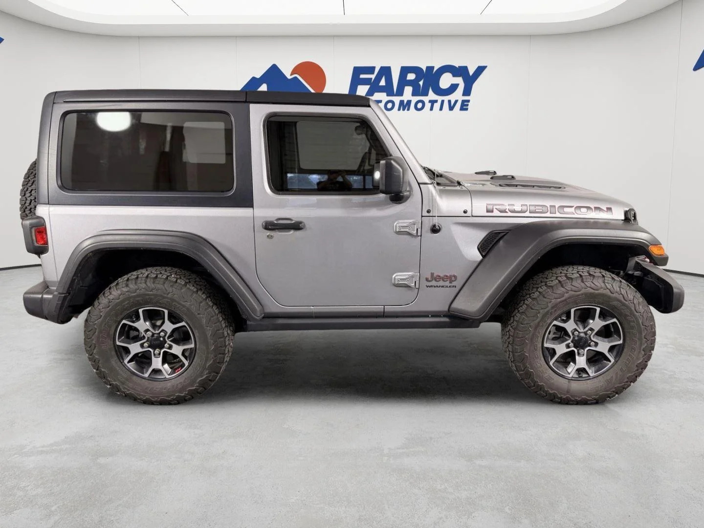Used 2021 Billet Silver Metallic Clearcoat Jeep Rubicon image 9