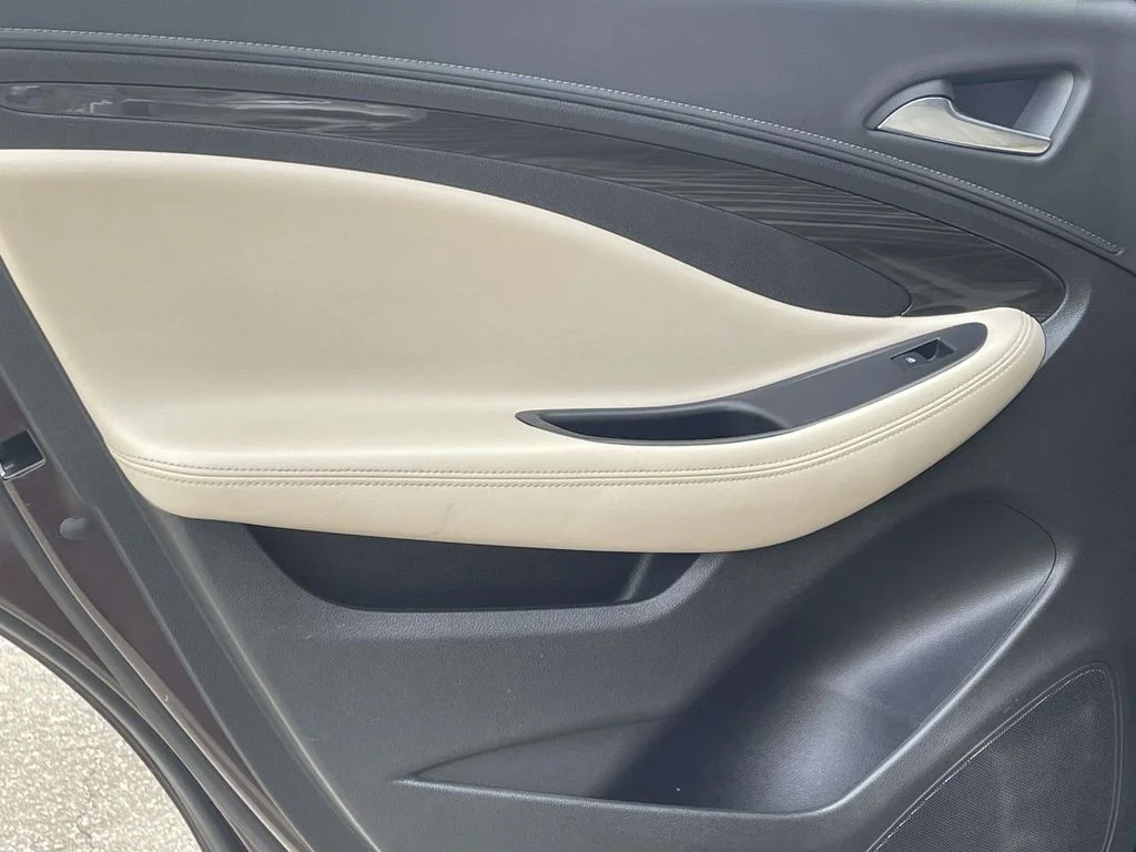 Used 2020 Brown Buick Preferred image 10