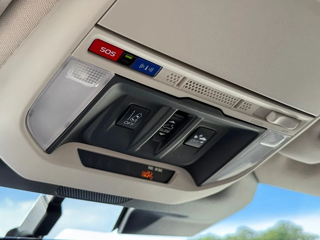 Used 2024 Silver Subaru Sport image 18