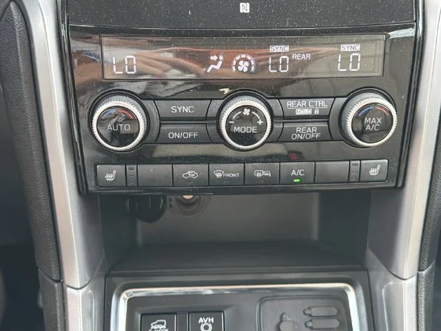Used 2022 White Subaru Limited image 21