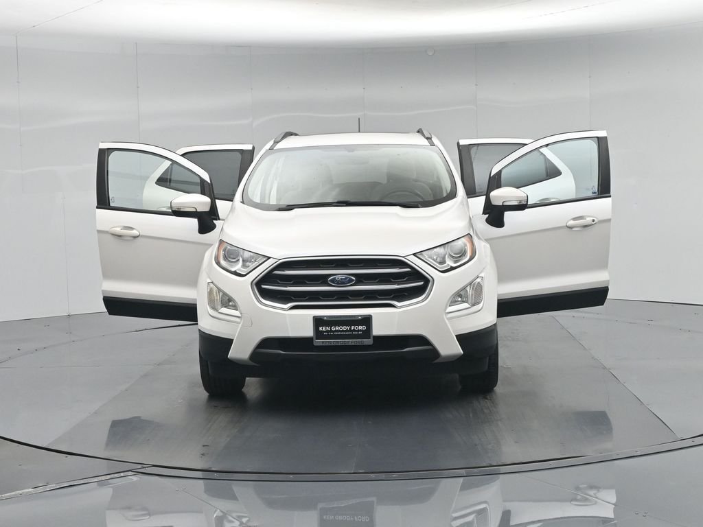 Certified Used 2019 White Ford SE image 32
