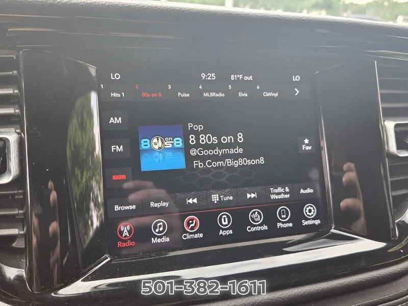 Used 2023 White DODGE SXT RWD image 19