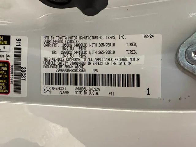 2024 Toyota Sequoia SR5 - Photo 25