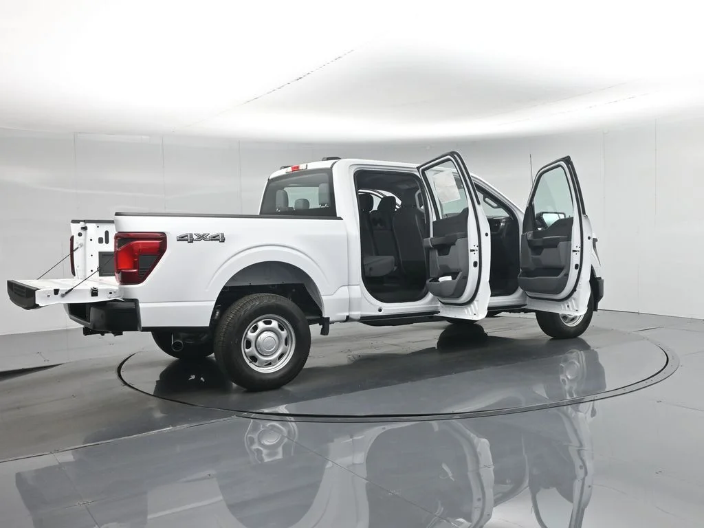 New 2026 Oxford White Ford XL image 5