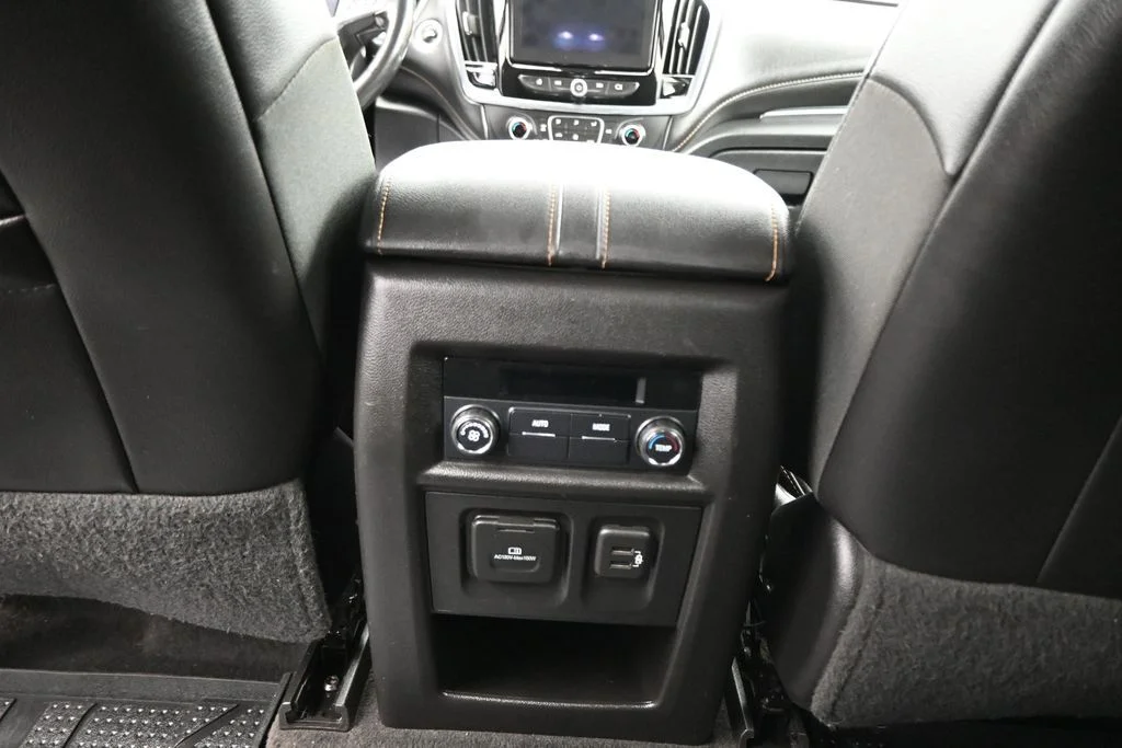Used 2019 Gray Chevrolet RS image 25