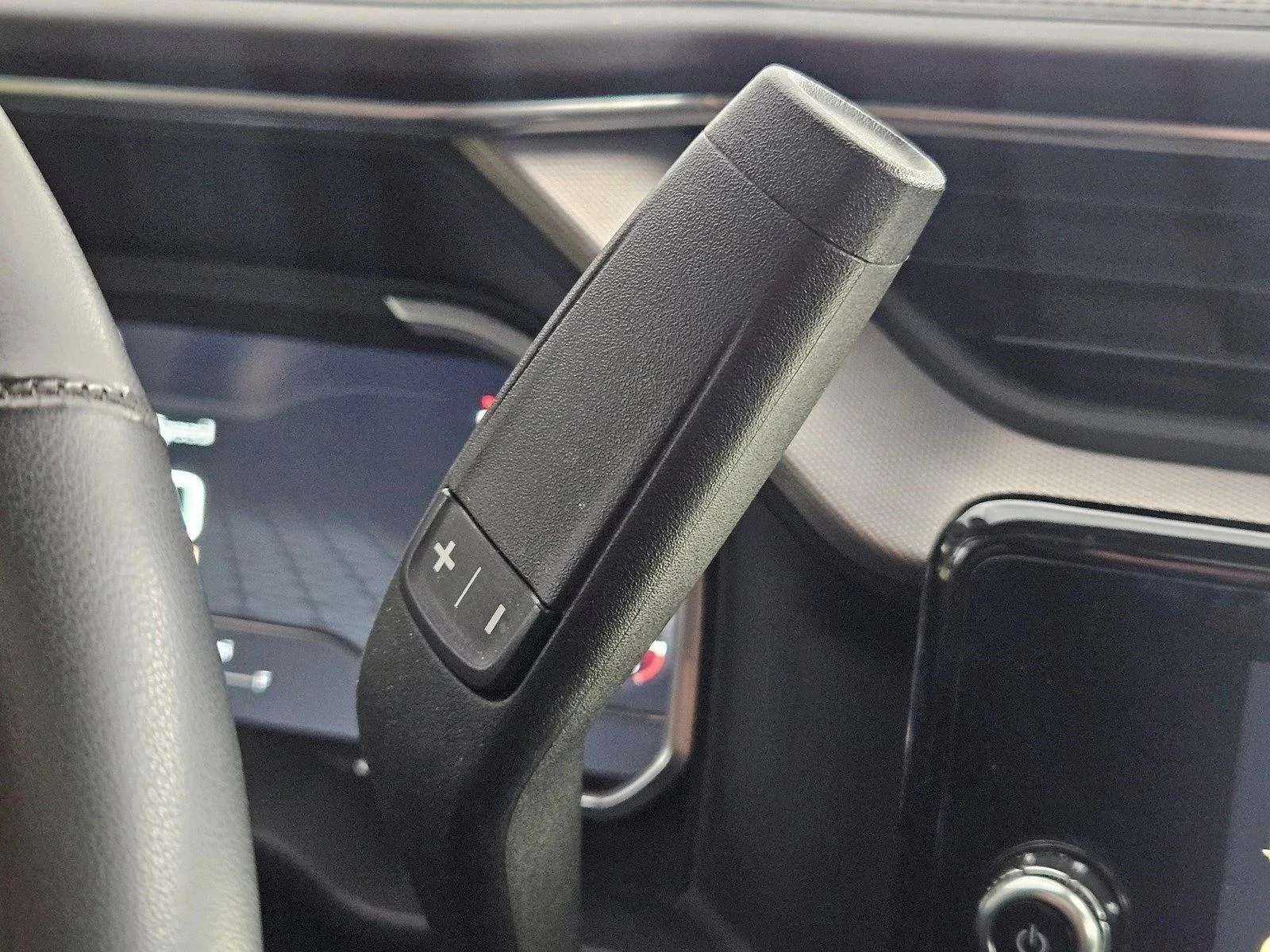Used 2024 Sterling Metallic GMC Denali image 15