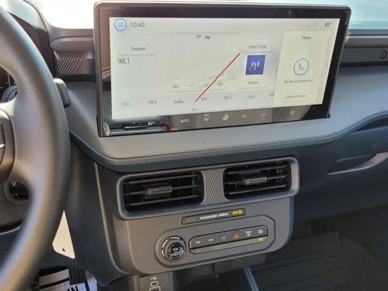 2025 Ford Maverick XL - Photo 17