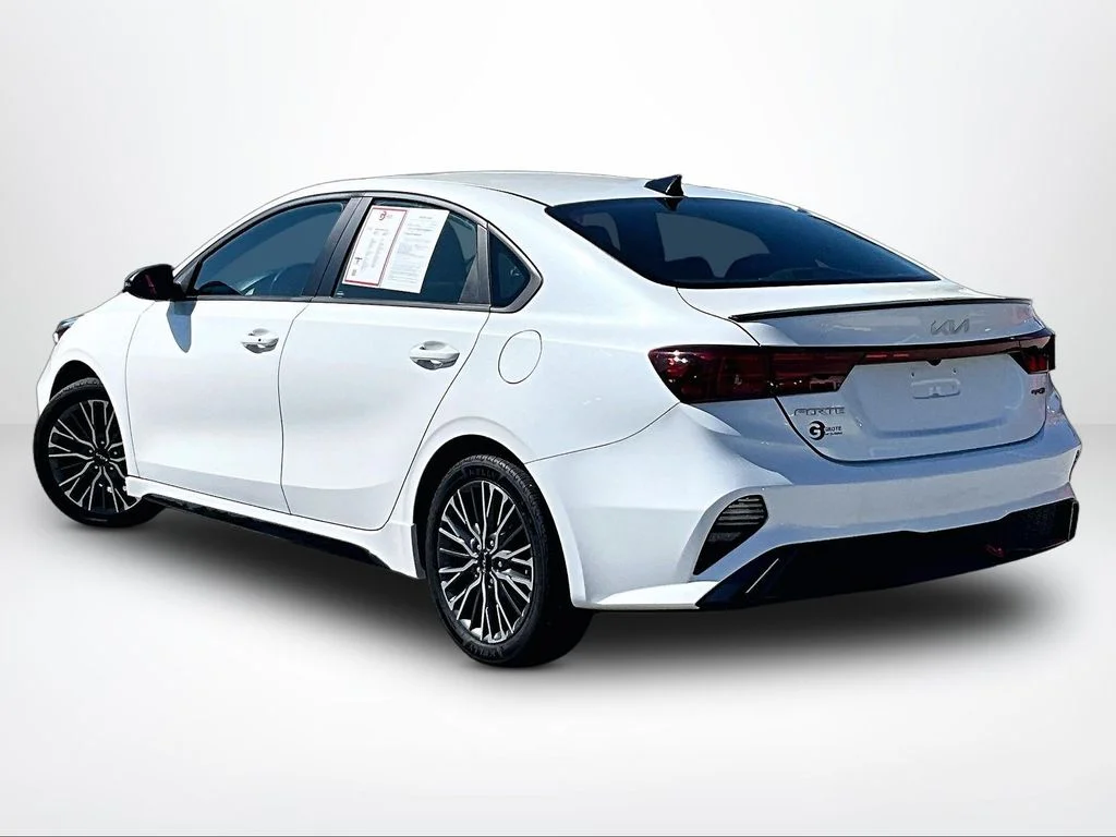 Used 2024 White Kia GT-Line image 14