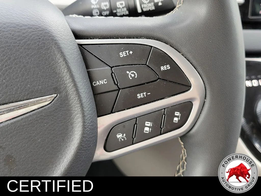 Used 2023 White Chrysler Touring L image 30