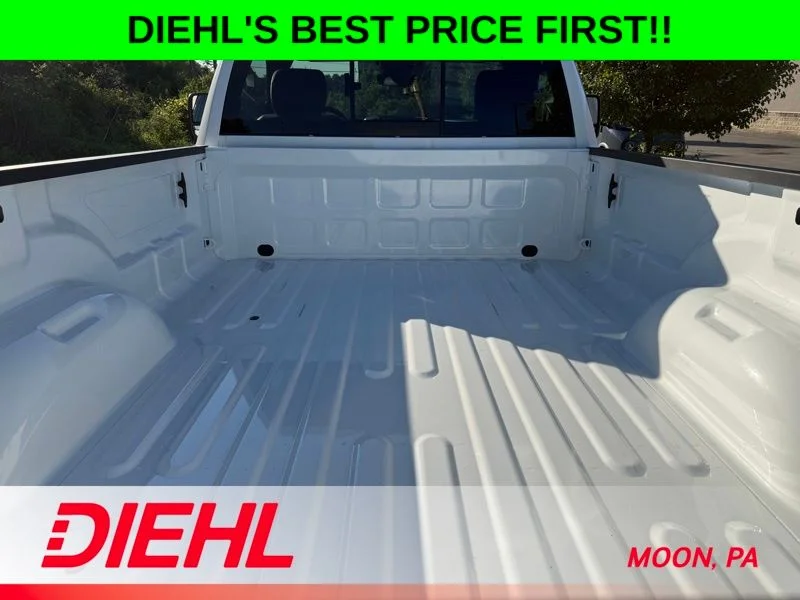 New 2026 Bright White Clear-Coat Exterior Paint RAM Tradesman image 12