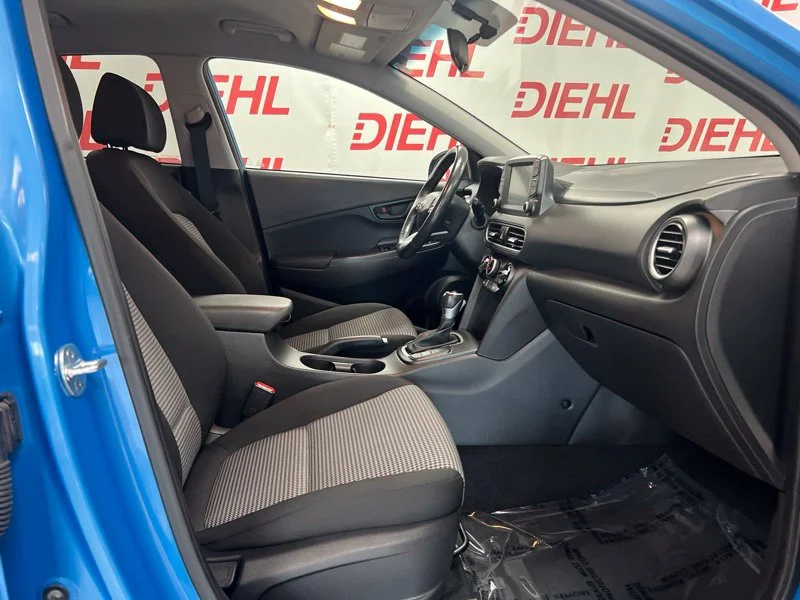 Used 2018 Blue Hyundai SEL image 12
