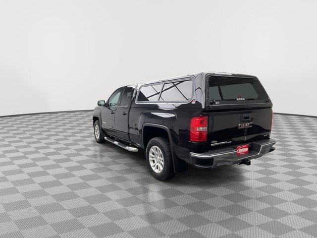 Used 2019 Onyx Black GMC SLE image 35