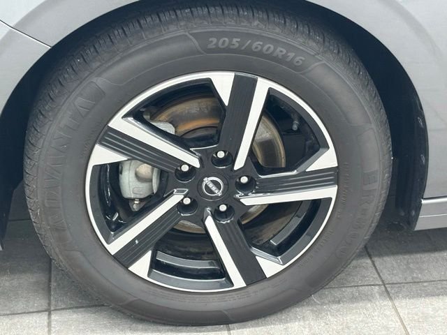 Used 2024 Gray Nissan SV image 6