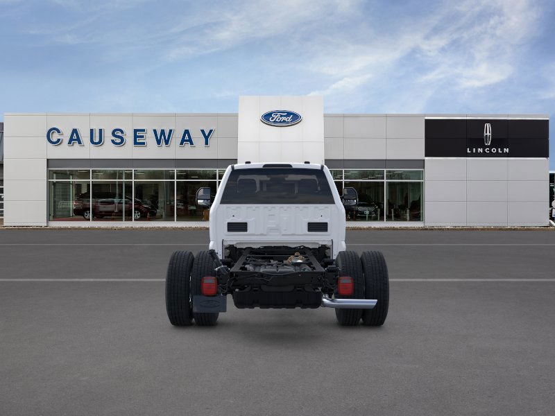 New 2026 Oxford White Ford F-350® XL image 38